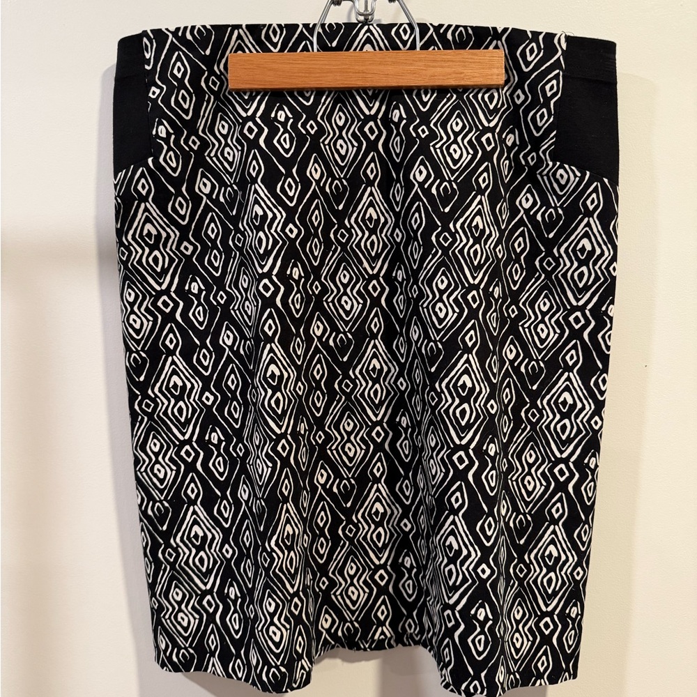 Chico's Black and White Patterned Skirt